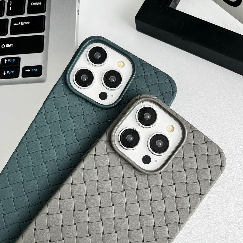 Our premium case Braided Textured Phone Case for IPhone 16 15 14 11 12 13 Pro Max Liquid Silicone Knitted Pattern Breathable Cooling Back Cover for men